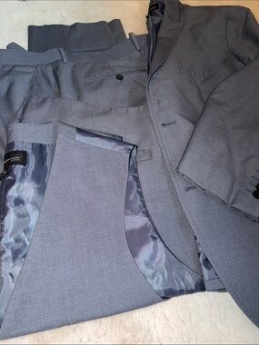 Men’s XL (46R) 38X30 Slate Blue 3 Pc Suit